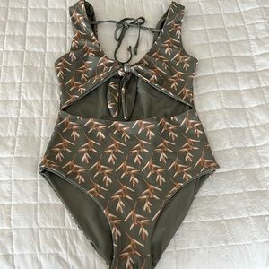 Hawaii brand-Of one sea one piece.